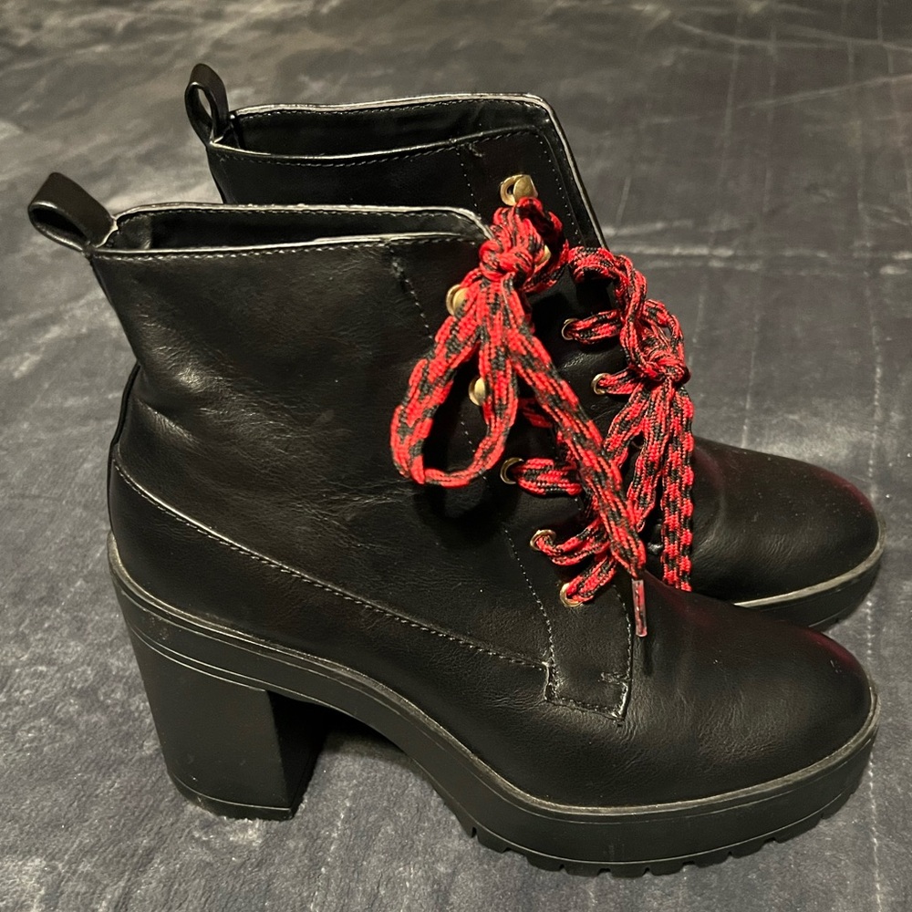Forever 21 Black Lace Up Platform High Heeled Boots